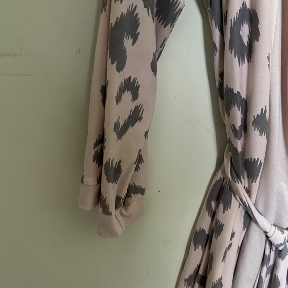 BEBE Pink Gray Robe Lounge Dress Set Size M Soft Cozy Sleepwear Intimates - Picture 5 of 11